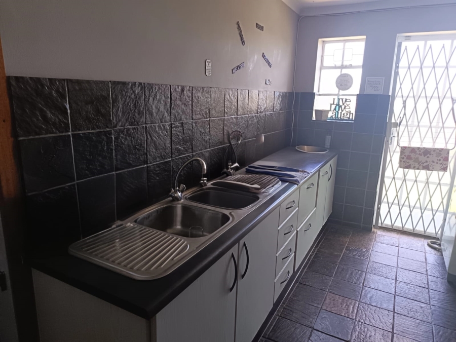 4 Bedroom Property for Sale in Vanes Estate Eastern Cape